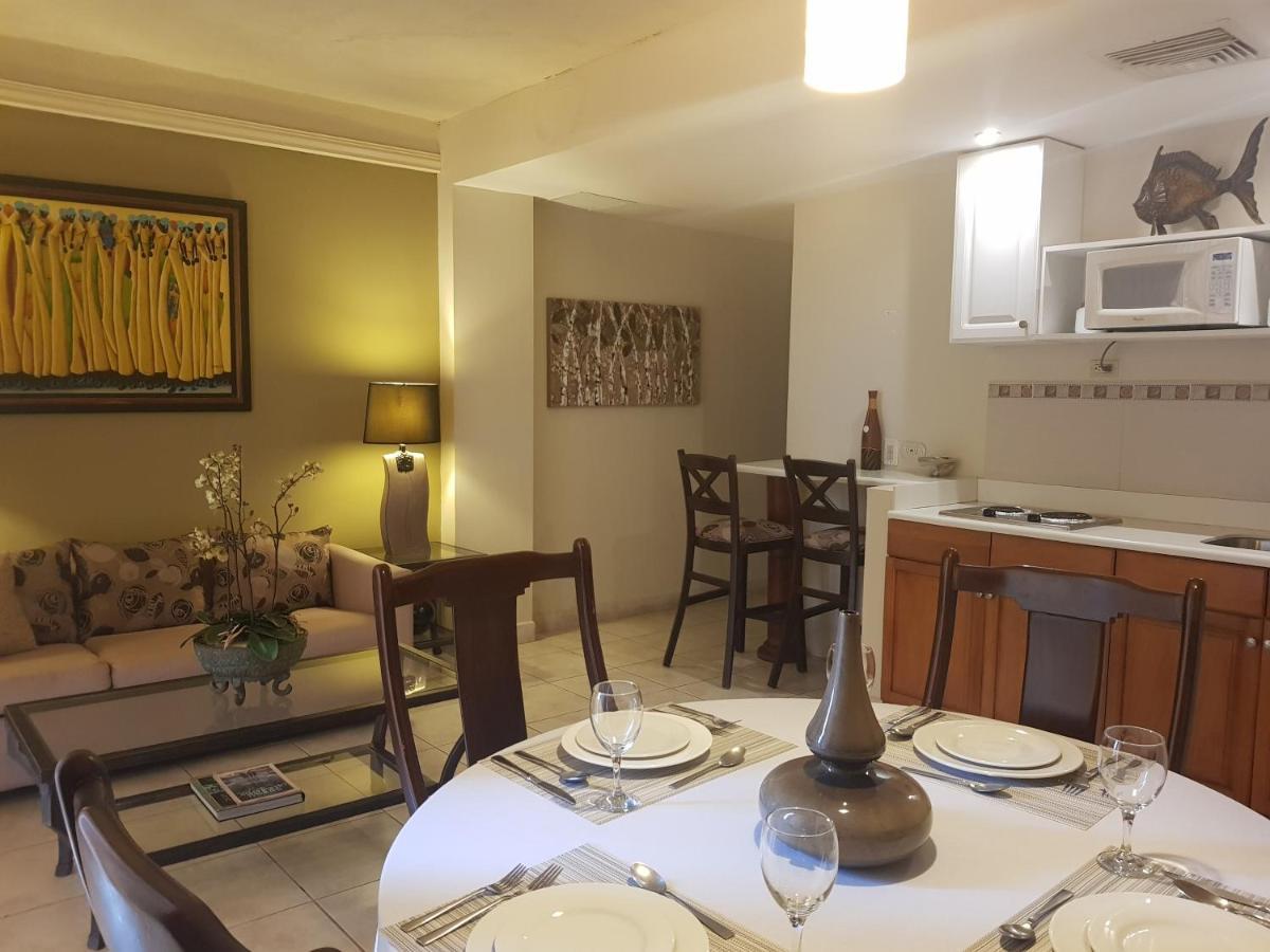 Los Altos Apartments & Studios Managua Eksteriør billede