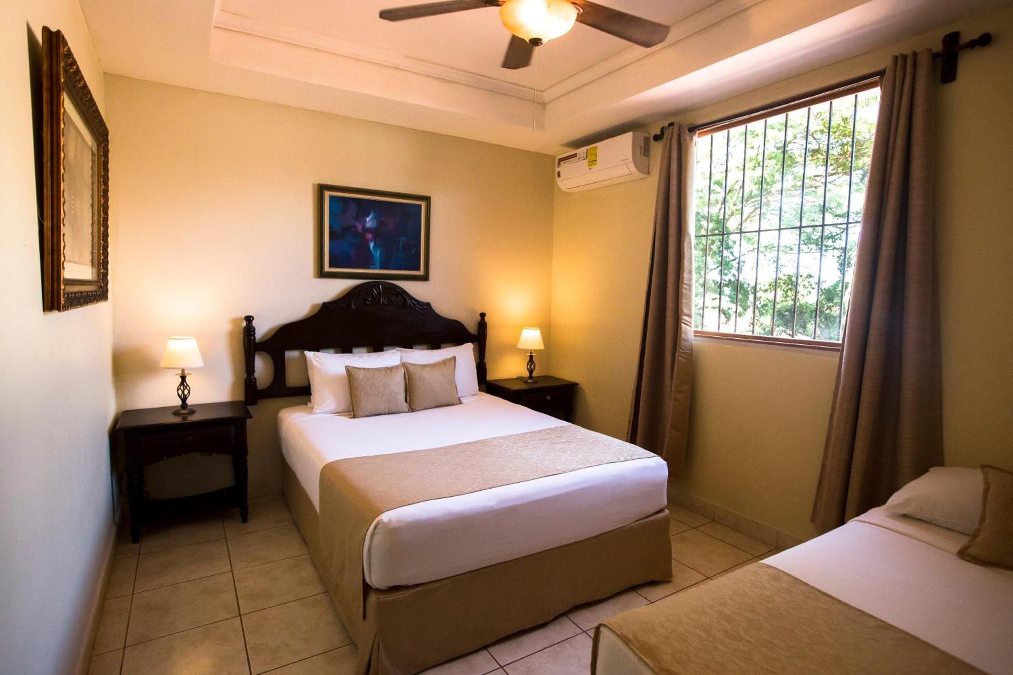 Los Altos Apartments & Studios Managua Eksteriør billede