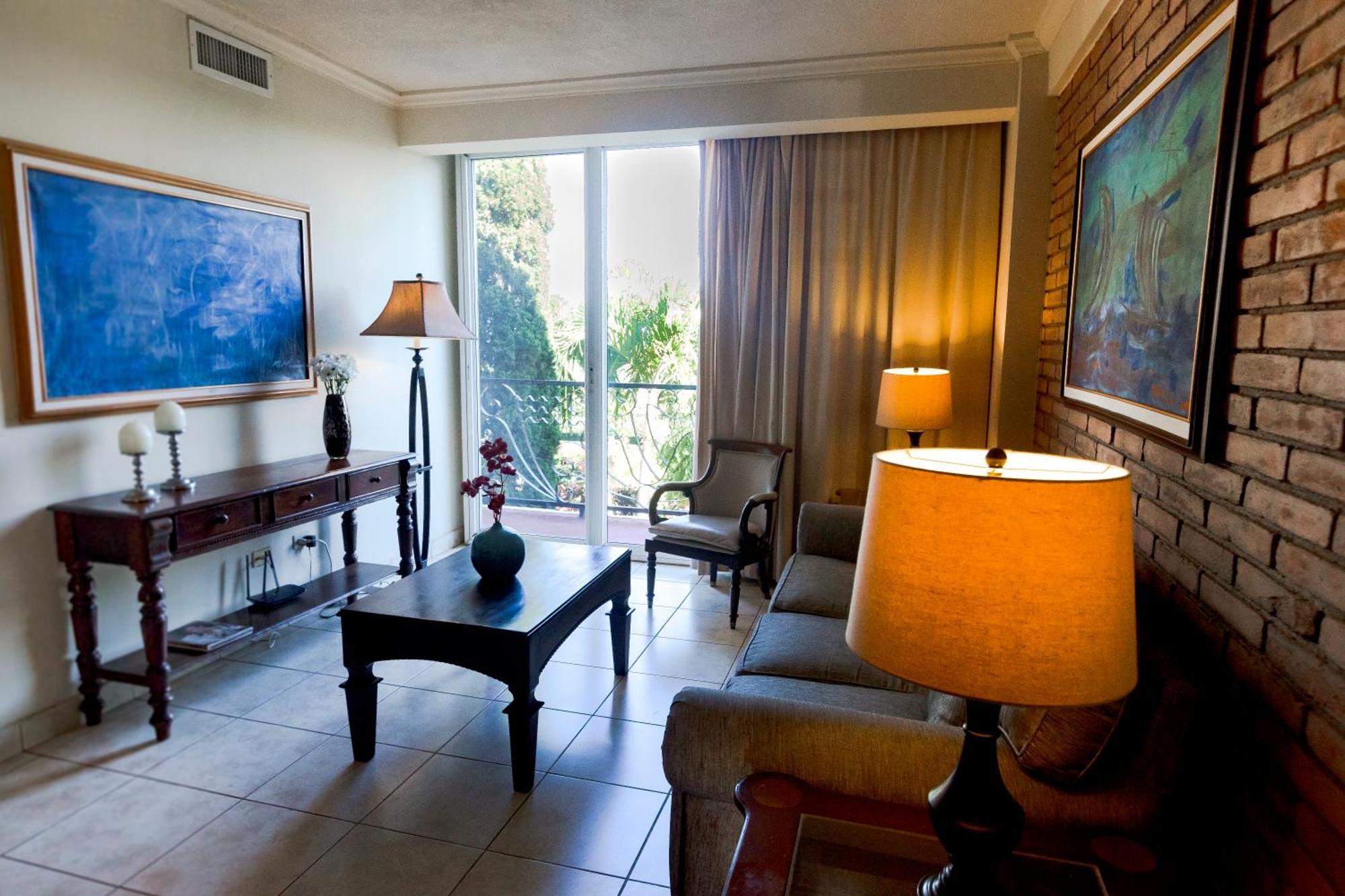 Los Altos Apartments & Studios Managua Eksteriør billede