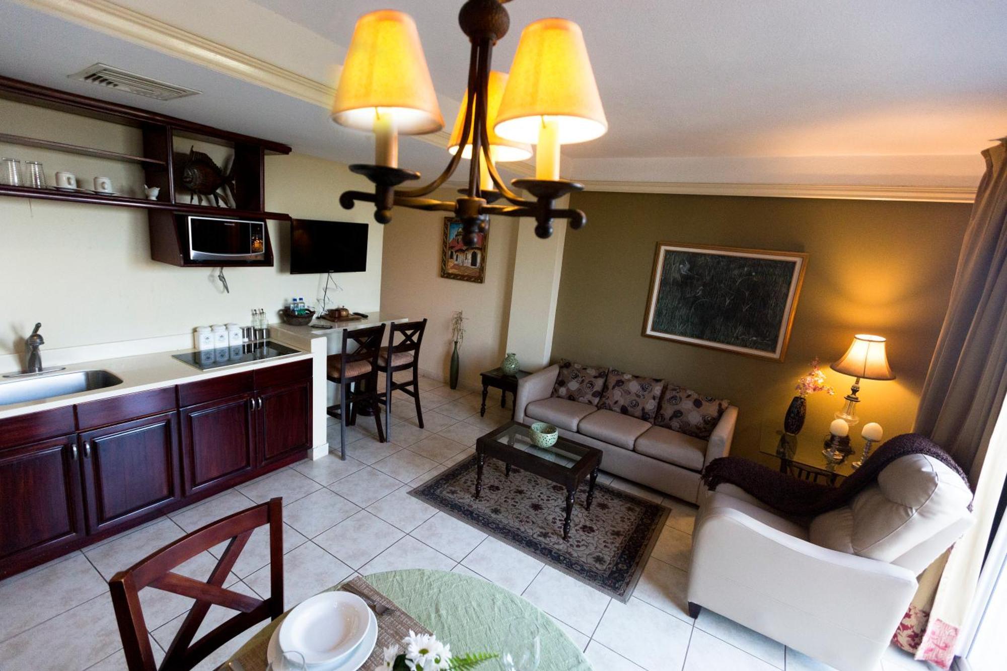 Los Altos Apartments & Studios Managua Eksteriør billede
