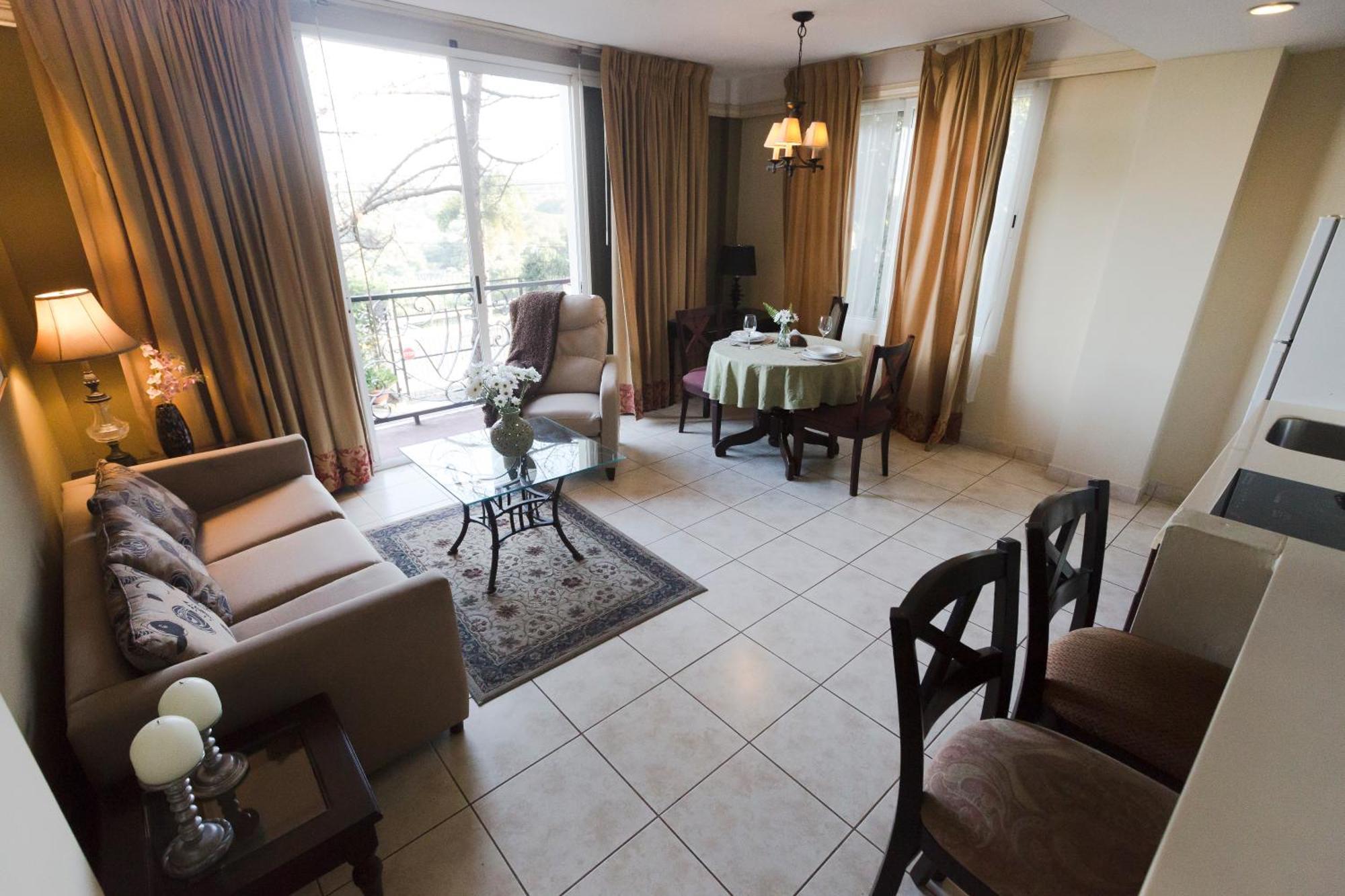 Los Altos Apartments & Studios Managua Eksteriør billede